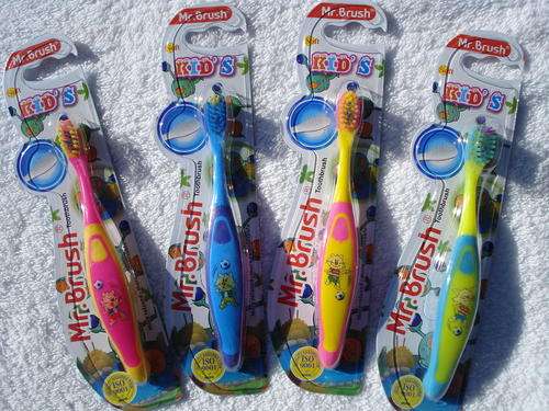 Pack of 12 Kids Toothbrushes!!