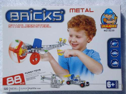 Meccano Style Plane!!  88pcs!!