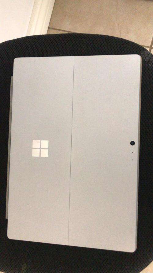 Microsoft Surface Pro 4 Tablet (12", 512 GB, 16GB RAM, intel i7-6650U 2.2GHz, Web Cam.