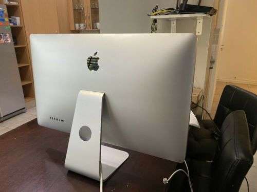 Apple Thunderbolt Display 27" computer monitor 68.6 cm (27")