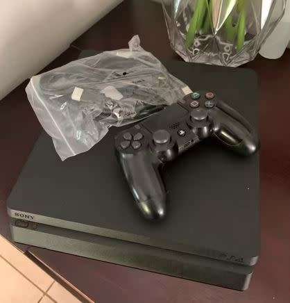 SONY PLAYSTATION 4 SLIM 500GB