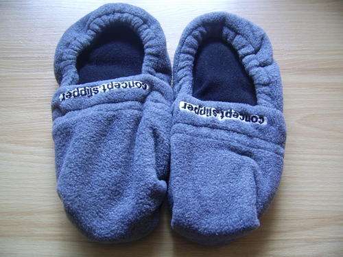 MICROWAVE HEATED SLIPPERS