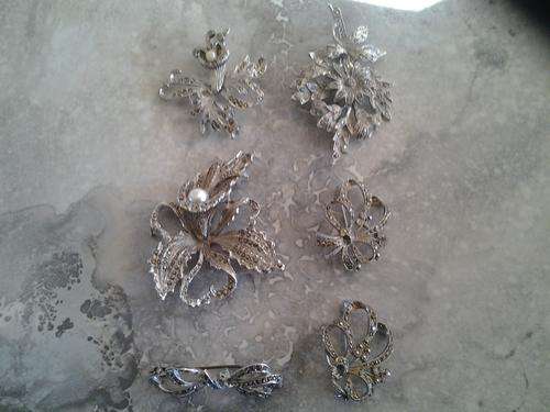 SELECTION OF MARCASITE BROOCHES