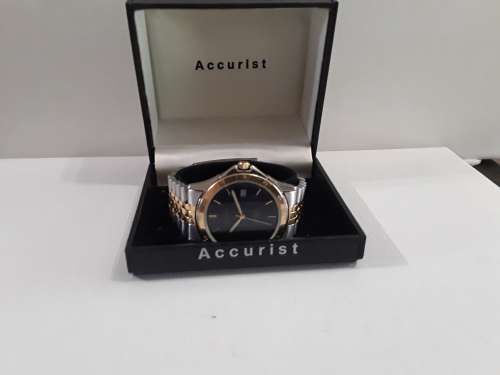 Mens Accurist Stainless Steel Watch With Original Box