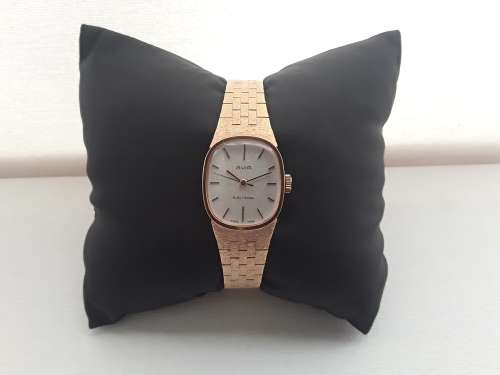 Beautiful Swiss-Made AVIA Watch For Women