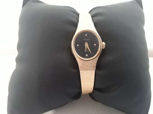 Beautiful New Accurist 746000 Ladies Watch.