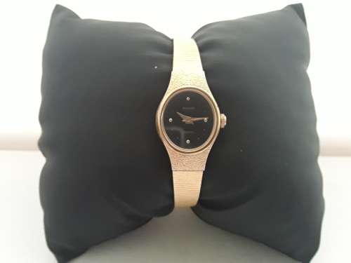 Beautiful New Accurist 746000 Ladies Watch.