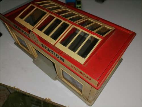 Vintage Dinky Toys | Service Station Building | No. 785