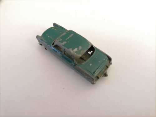Vintage Lesney Matchbox No. 33 Ford Zodiac Mk11 Sedan 1957