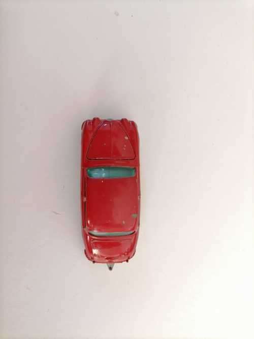 VINTAGE LESNEY MATCHBOX NO. 65 1962 JAGUAR 3.4 LITRE SEDAN