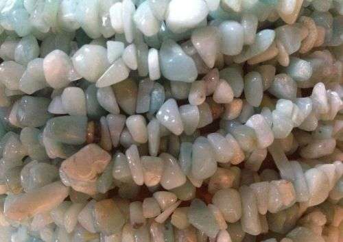 Natural AMAZONITE GREEN chipstrand +-90cm