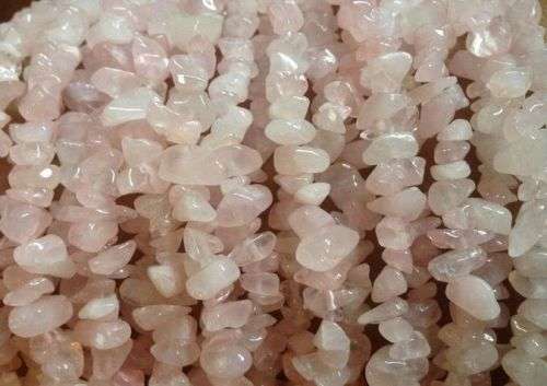 Natural ROSE QUARTZ chipstrand +-90cm