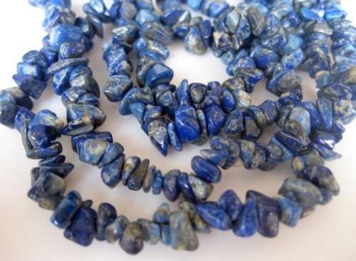 Natural LAPIS LAZULI chipstrand +-90cm