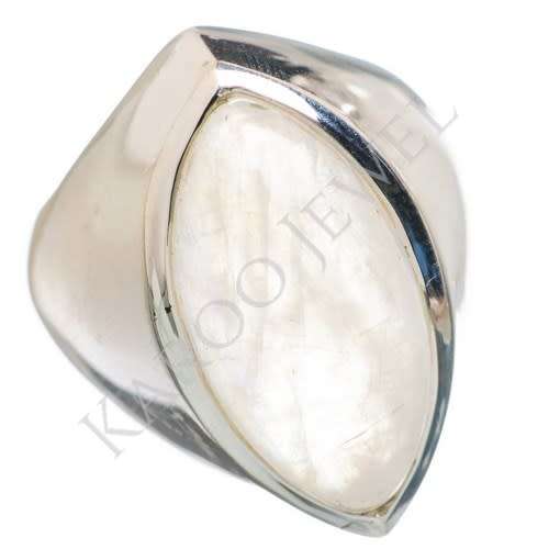 Sterling silver ring - RAINBOW MOONSTONE (size 7.5 / P)