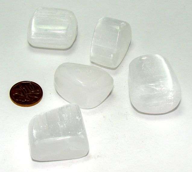 SELENITE tumbles