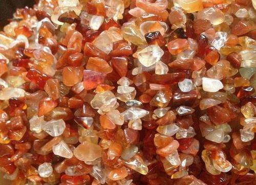 Natural RED CARNELIAN chipstrand +-90cm