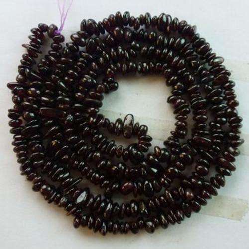 Natural GARNET chipstrand +-90cm