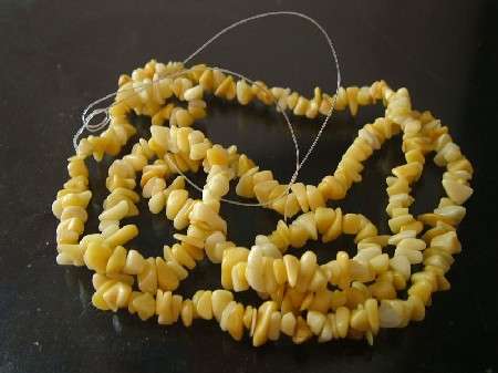Natural YELLOW JADE chipstrand +-90cm