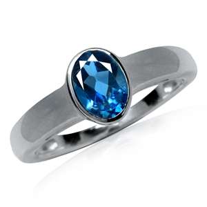 Sterling Silver ring - Natural LONDON BLUE TOPAZ (size 7 / O)