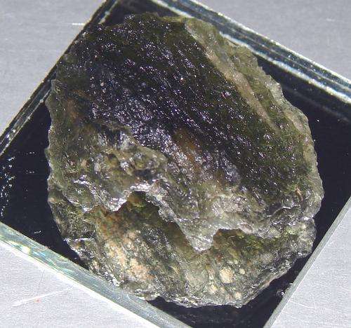 MOLDAVITE 22.4 cts - exceptionally rare - not from "Earth"...