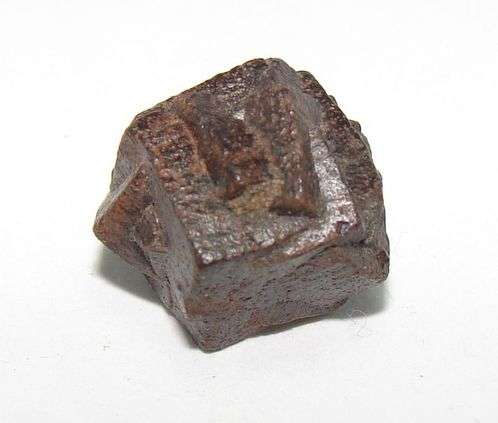 Natural MAGNETITE / LODESTONE (Devil's dice)