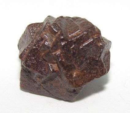 Natural MAGNETITE / LODESTONE (Devil's dice)