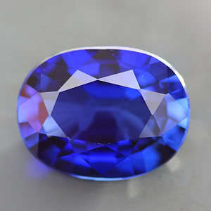 What a beauty! 3.45 cts Natural BLUE SAPPHIRE oval facet (Thailand)