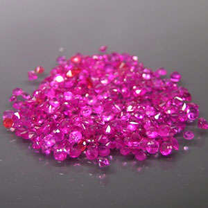 Natural RUBY round accent facets (Burma) - 250 pieces available