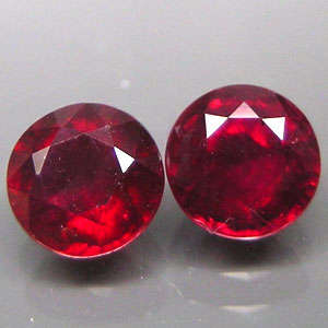 3.32cts Natural RUBY round facets (Madagascar) - 2 pieces available