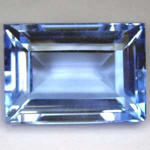 What a magnificent colour! 18.40 cts Natural BLUE TOPAZ baguette facet (Brazil)