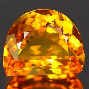 Lovely gem! 29.25 cts Natural CITRINE half-moon facet (Brazil)