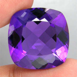 Amazing & gorgeous gem! 24.02 cts Natural COLOUR CHANGE AMETHYST cushion facet (Brazil)