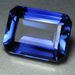 LUNCHTIME MADNESS! 5.45 cts Natural CORNFLOWER BLUE SAPPHIRE octagon facet (Thailand)