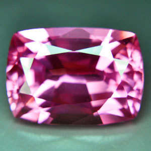 Exceptional! 17.20 cts Natural PINK TOPAZ cushion facet (Brazil)