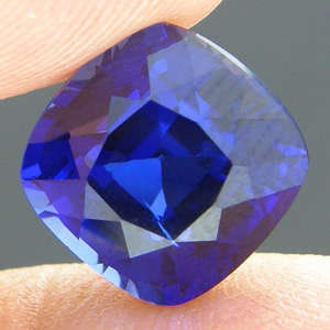 Beyond beautiful! 6.22 cts Natural CORNFLOWER BLUE SAPPHIRE square cushion facet (Thailand)