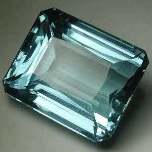 Incredible HUGE & RARE gem! 33.05 cts Natural PALE BLUE GREEN BERYL octagon facet (Madagascar)