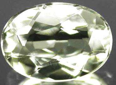0.81 cts Natural GREEN BERYL oval facet (Brazil)