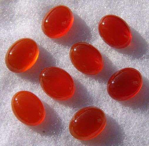 12.70 cts Natural CARNELIAN oval cabochons (Africa) - 8 pieces available