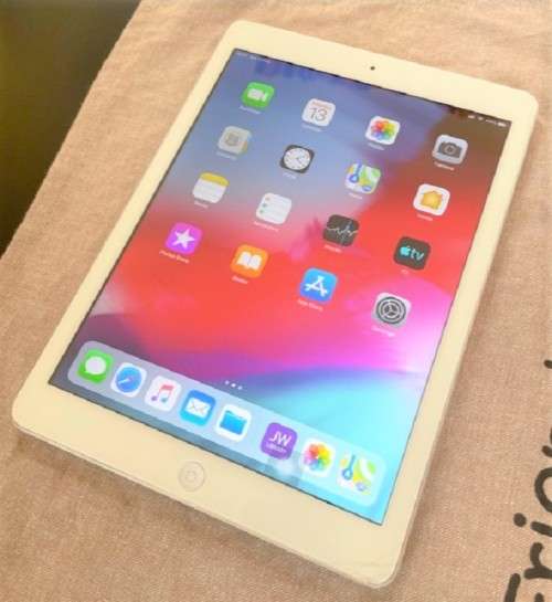 Apple Ipad Air 32GB Wifi And Cellular