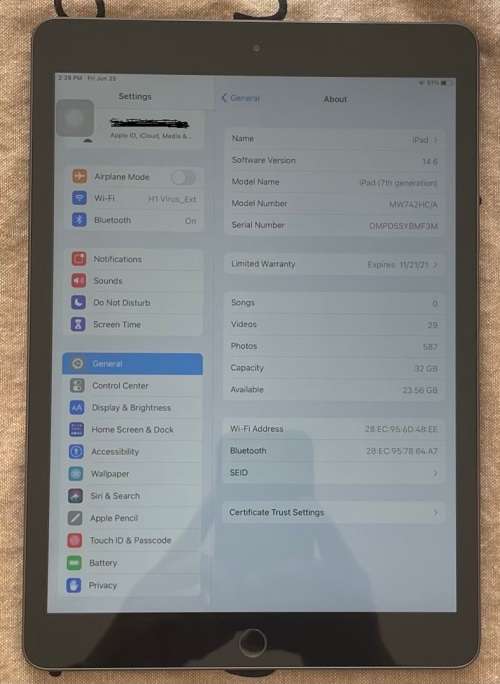 Apple Ipad 7th Gen 32gb Wi-Fi Excellent Condition