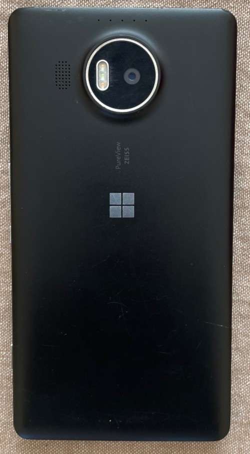 Microsoft Lumia 950 XL 32Gb 3Gb Ram { Includes Battery And Back Cover }