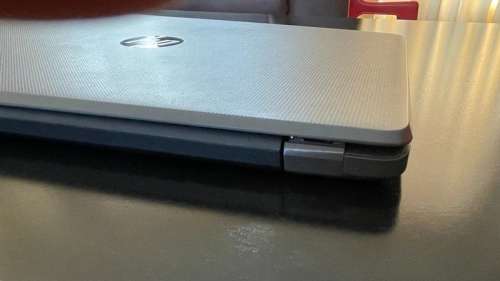 HP 250 G6 Notebook Core i5-7200U CPU@2.50GHz 4GB Ram 1TB HDD PLEASE READ