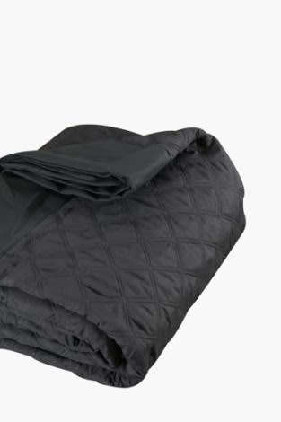 BEDDING/MAGNIFICENT DIAMOND QUILT. MATCHES ALL OUR POLY MICROFIBRE DUVET SETS