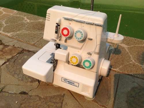 Empisal 4 Thread Overlocker in perfect condition