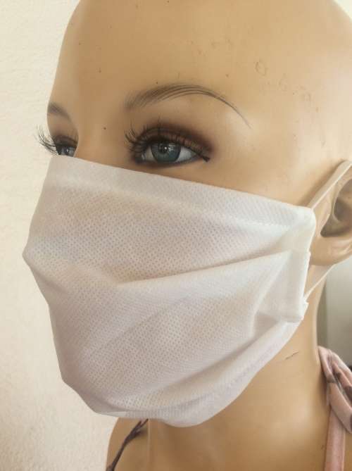 20 Face Masks Surgical Polypropylene with reusable  nose clip