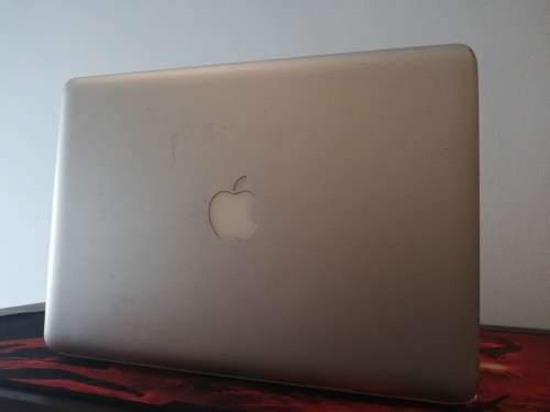 APPLE MACBOOK PRO 13" MID 2010 CORE 2 DUO {PLEASE READ}