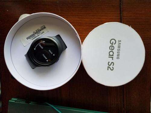 SAMSUNG GEAR S2 SMART WATCH (DARK GREY) IN THE BOX - GREAT DEALS!!