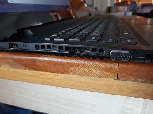 LENOVO G50-80 (15.6") CORE i7-5500U, 6GB DDR3 RAM, 1TB HDD, AMD R5 M330!!!