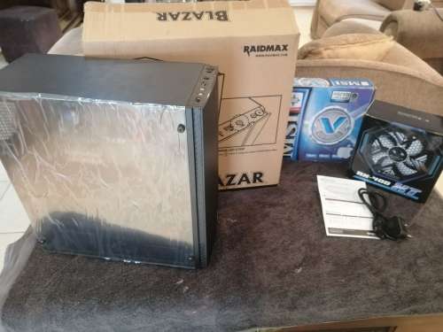 Raidmax Blazar 6- Core i5 8400, 16GB DDR4 RAM, 1TB HDD, GTX TITAN 6GB DDR5! R1 AUCTION!!