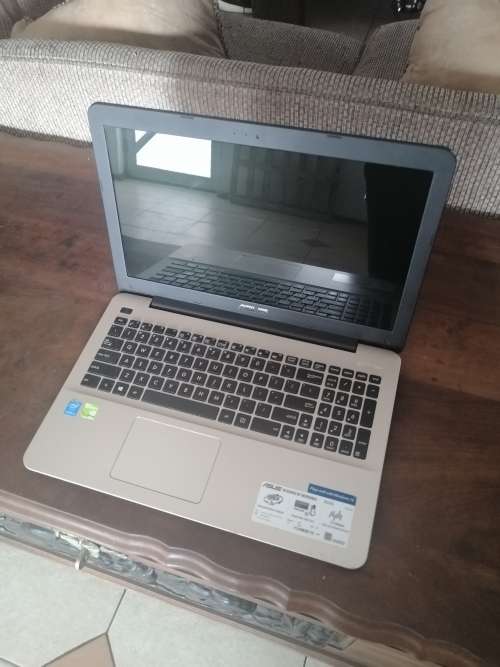 ASUS X555L SONICMASTER - (15.6") CORE i5- 5200U, 8GB DDR3 RAM, 1TB HDD, GEFORCE 920M!!!! GREAT DEAL